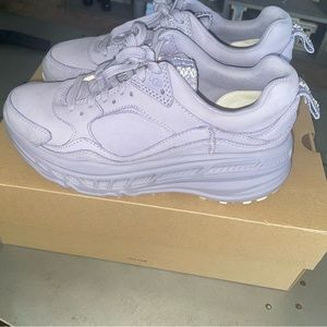 Womens UGG ca805 sneaker sz7 purple